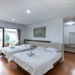 Family Only Large Backyard Villa - De Reiz Kencana Syariah 4Br
